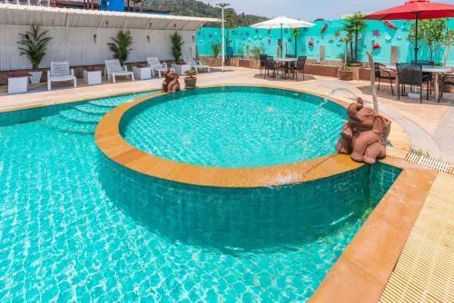Sun Shine Patong Swimming Pool