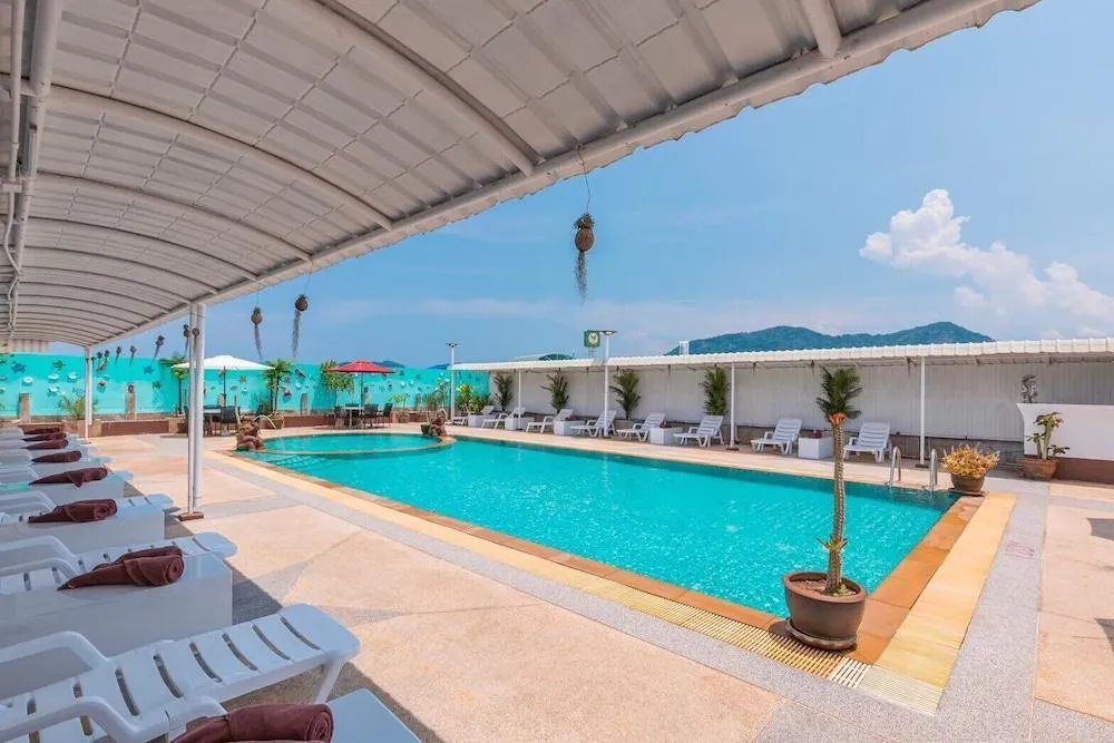 Sun Shine Patong Swimming Pool